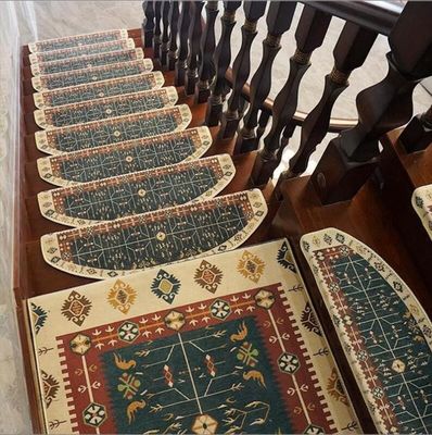 गुणवत्ता  Household Compound Non Slip Stair Mats Irregular Special Style 24*65cm कारखाना